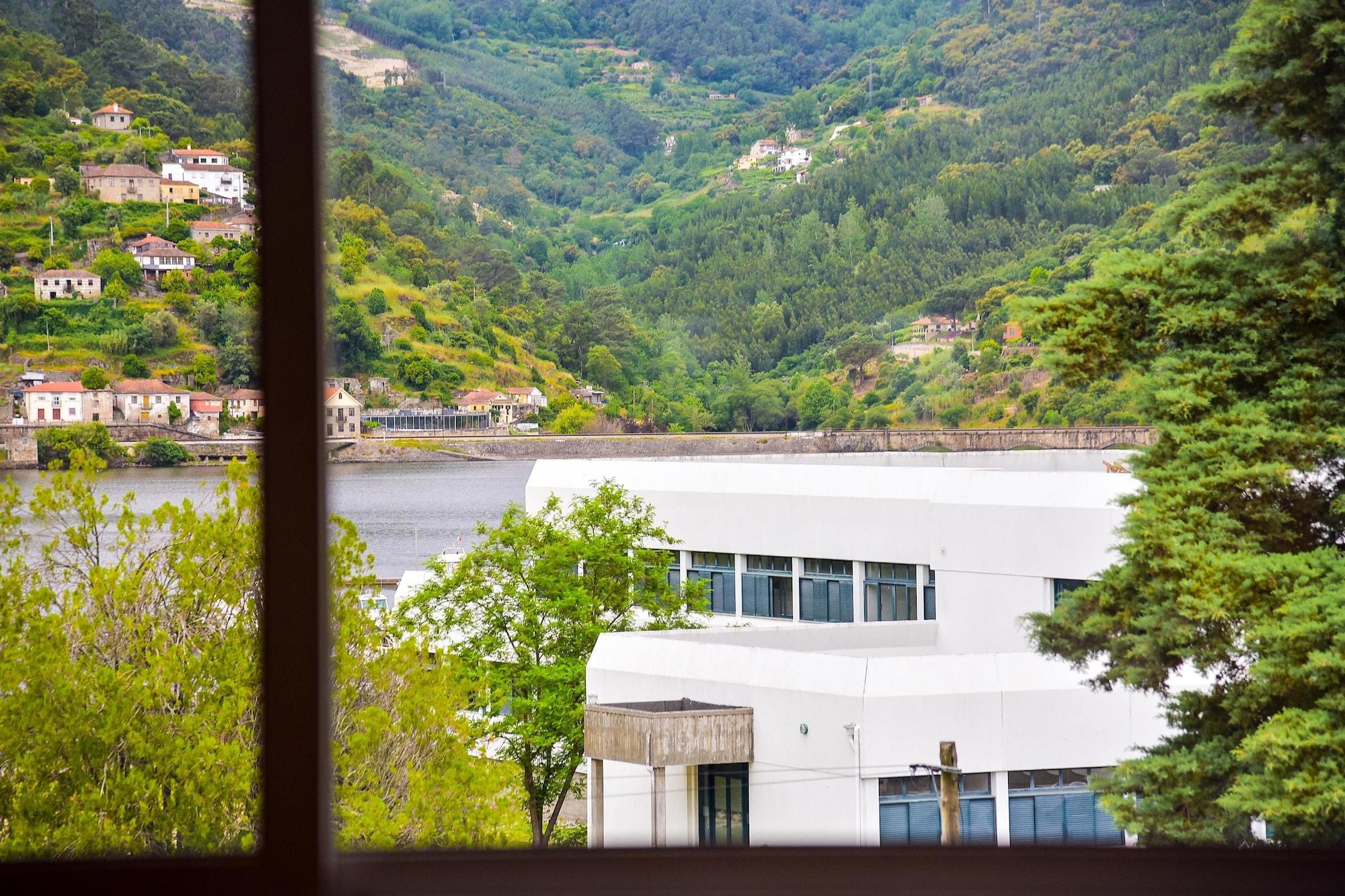 Douro Marina Hotel & Spa 雷森迪 外观 照片